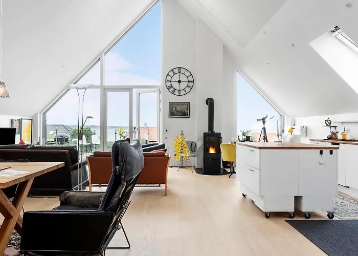 Feriehus 3 Bedroom Beautiful In