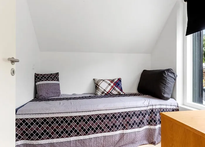 Feriehus 3 Bedroom Beautiful In